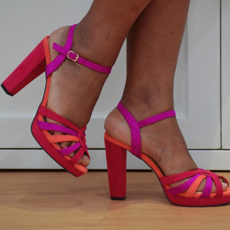 Sandales à talons rose avec plateforme MENBUR